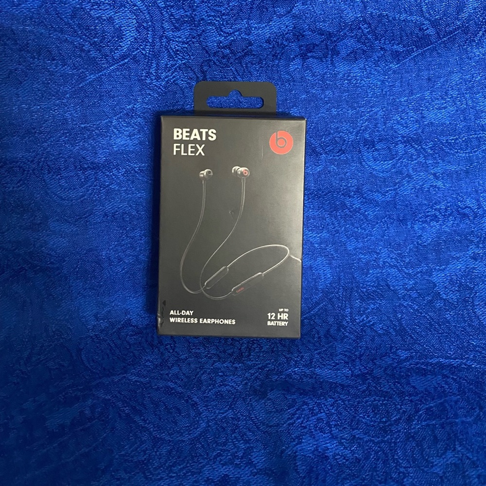 Beats flex